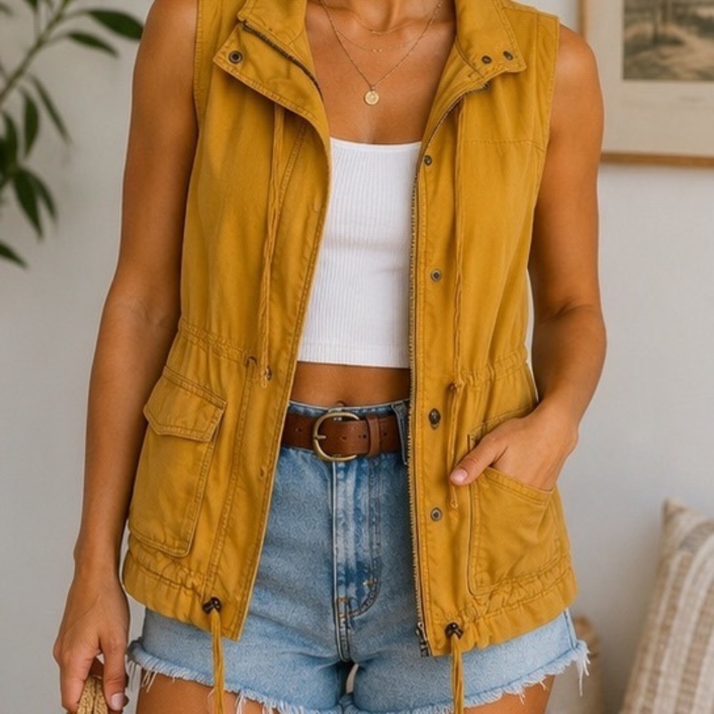 BKE Mustard Yellow Utility Vest